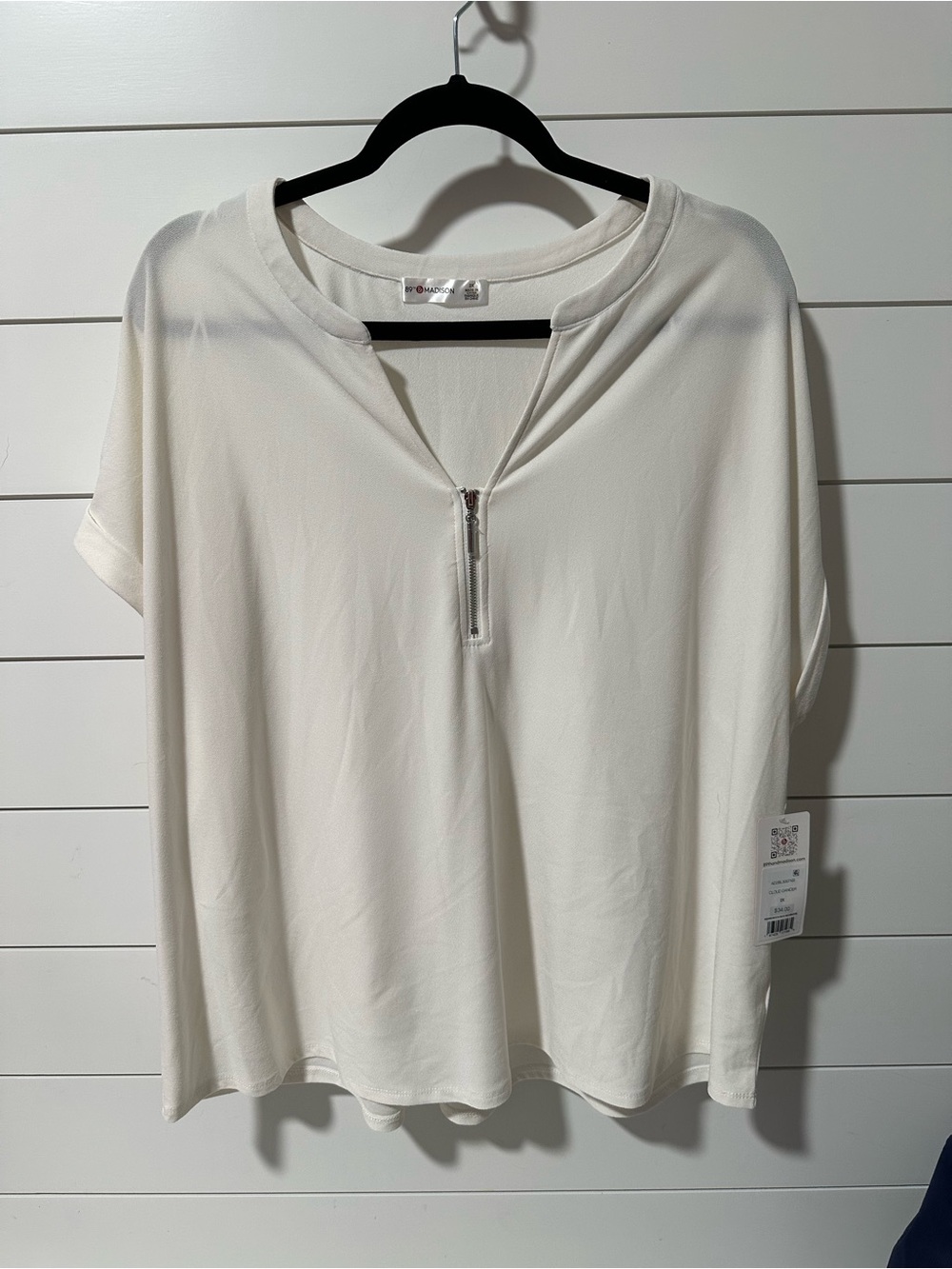 89th & Madison Cream Zip-Front Relaxed Women's Top